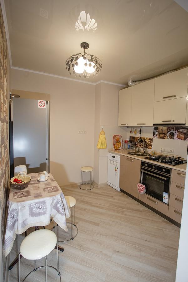 5 Rooms Batumi Exteriör bild